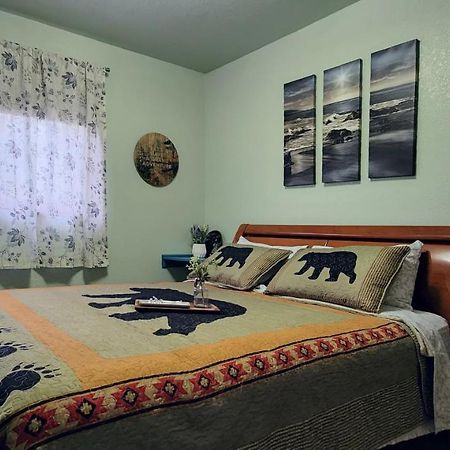 Trinity Escapes - Two Bedroom Two Bathroom Full Apartment Near Airport Anchorage Extérieur photo