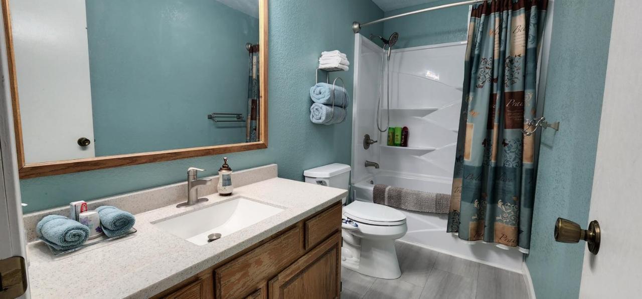 Trinity Escapes - Two Bedroom Two Bathroom Full Apartment Near Airport Anchorage Extérieur photo