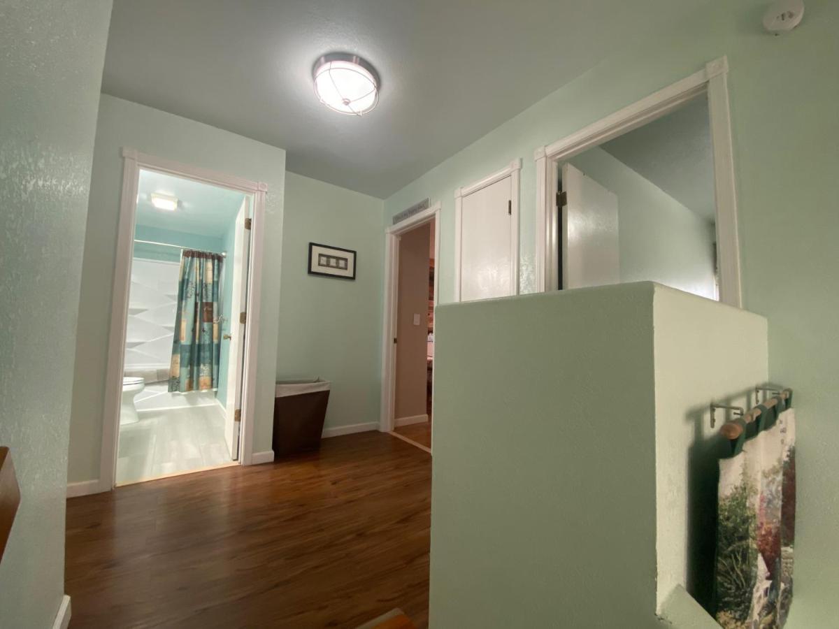 Trinity Escapes - Two Bedroom Two Bathroom Full Apartment Near Airport Anchorage Extérieur photo